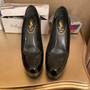 Yves Saint Laurent Paris Tribtoo Pumps